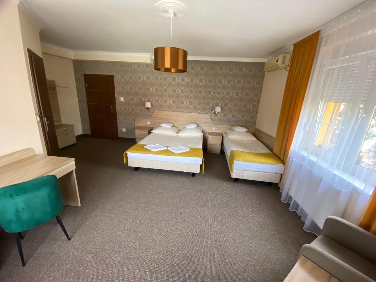 Pasja Noclegi B&B Wolow  Extérieur photo